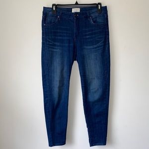 ⭐️3/$5⭐️Celebrity Pink Mid Rise Skinny Jeans